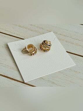 NEW Olive & Piper Cassia Hoods Earrings • Hoops Gem Hoop Earring w Bag